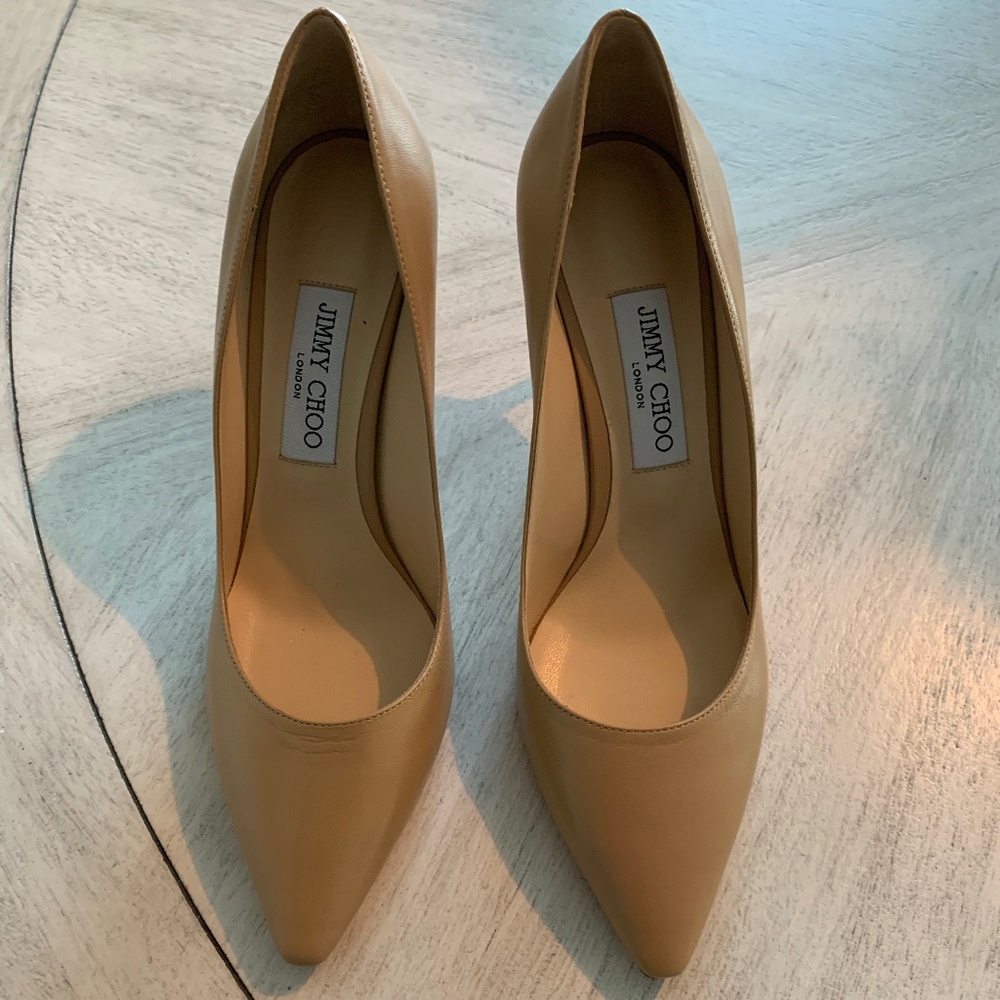 NWOB Jimmy Choo Nude Leather Pumps sz 39